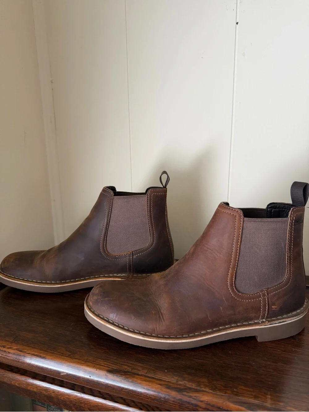 Clarks slip chelsea